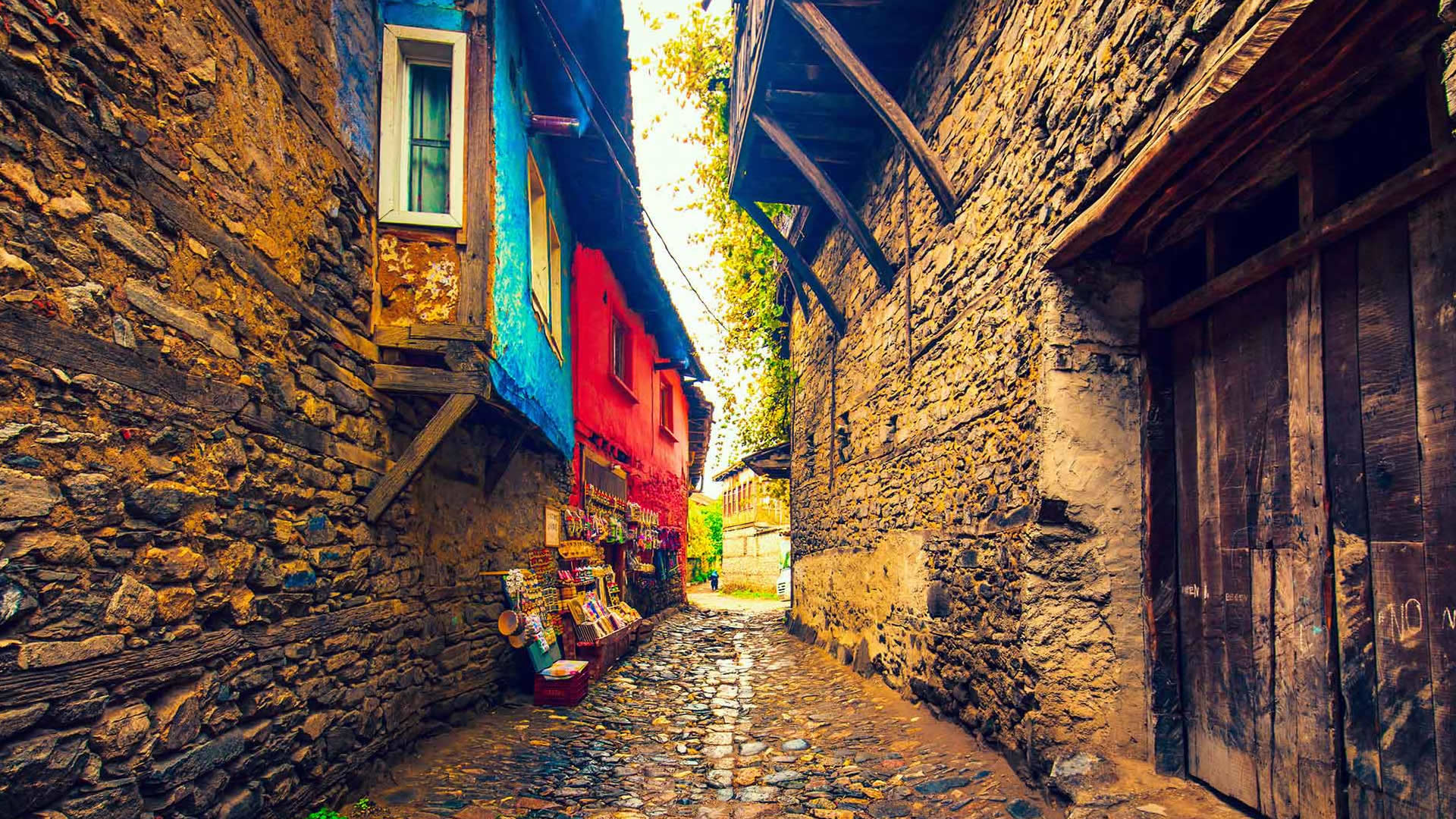 Bursa's Narrow Streets Smelling with History