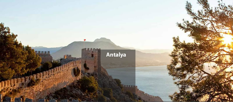 Geschichte und Sehenswürdigkeiten von Antalya