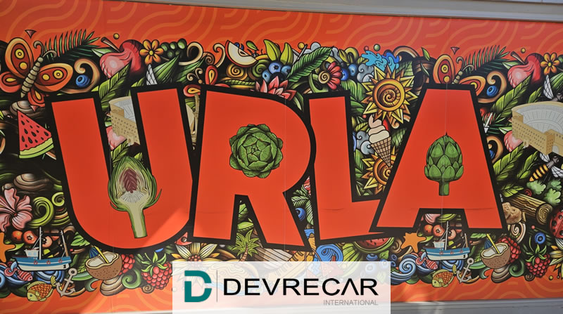 urla_baharda_baska_guzel_arac_kiralama_devrecar